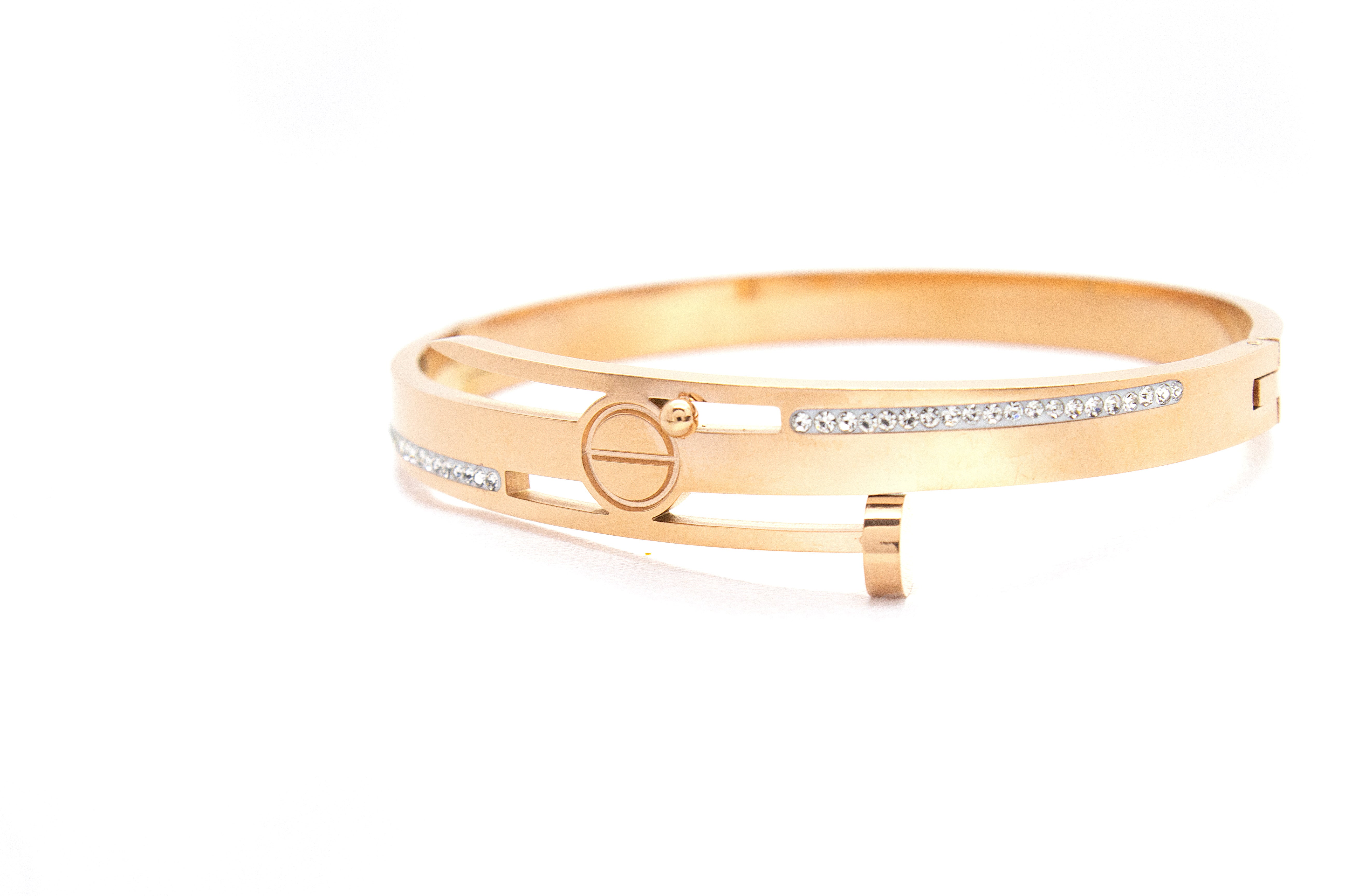 MINIMAL SCREW MOTIF BRACELET