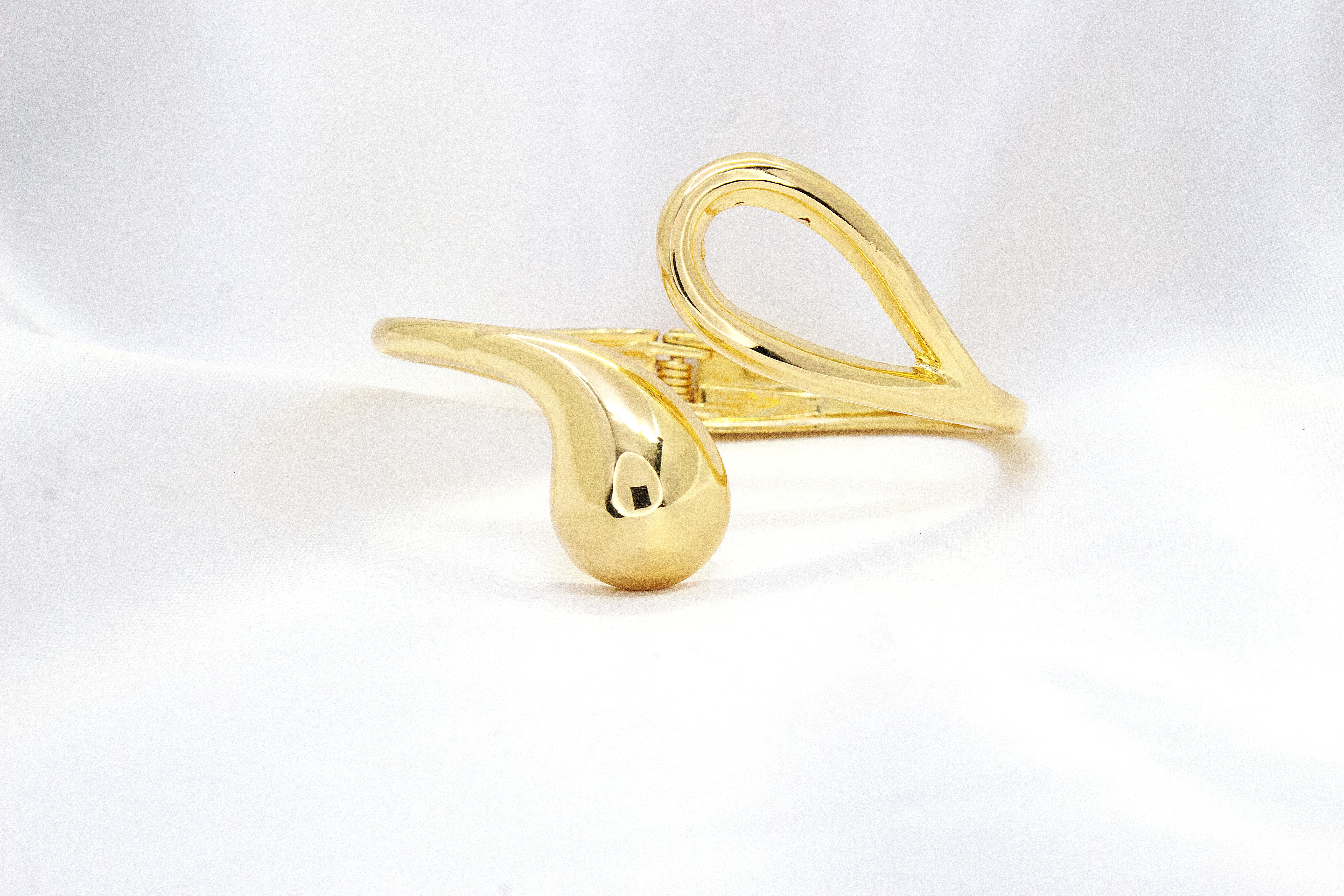 TEARDROP OPEN CUFF BRACELET