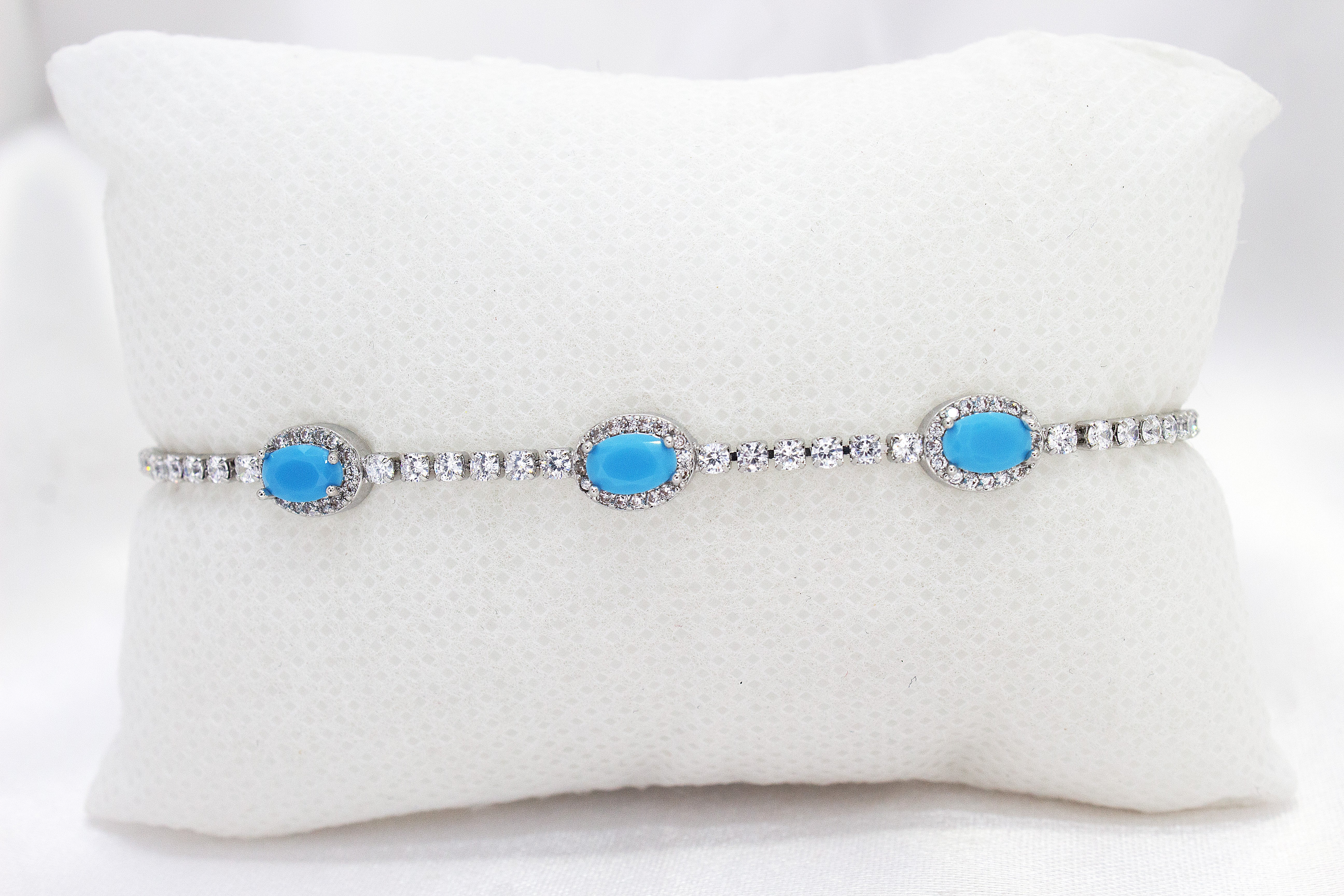 OVAL TURQUOISE CHAIN BRACELET