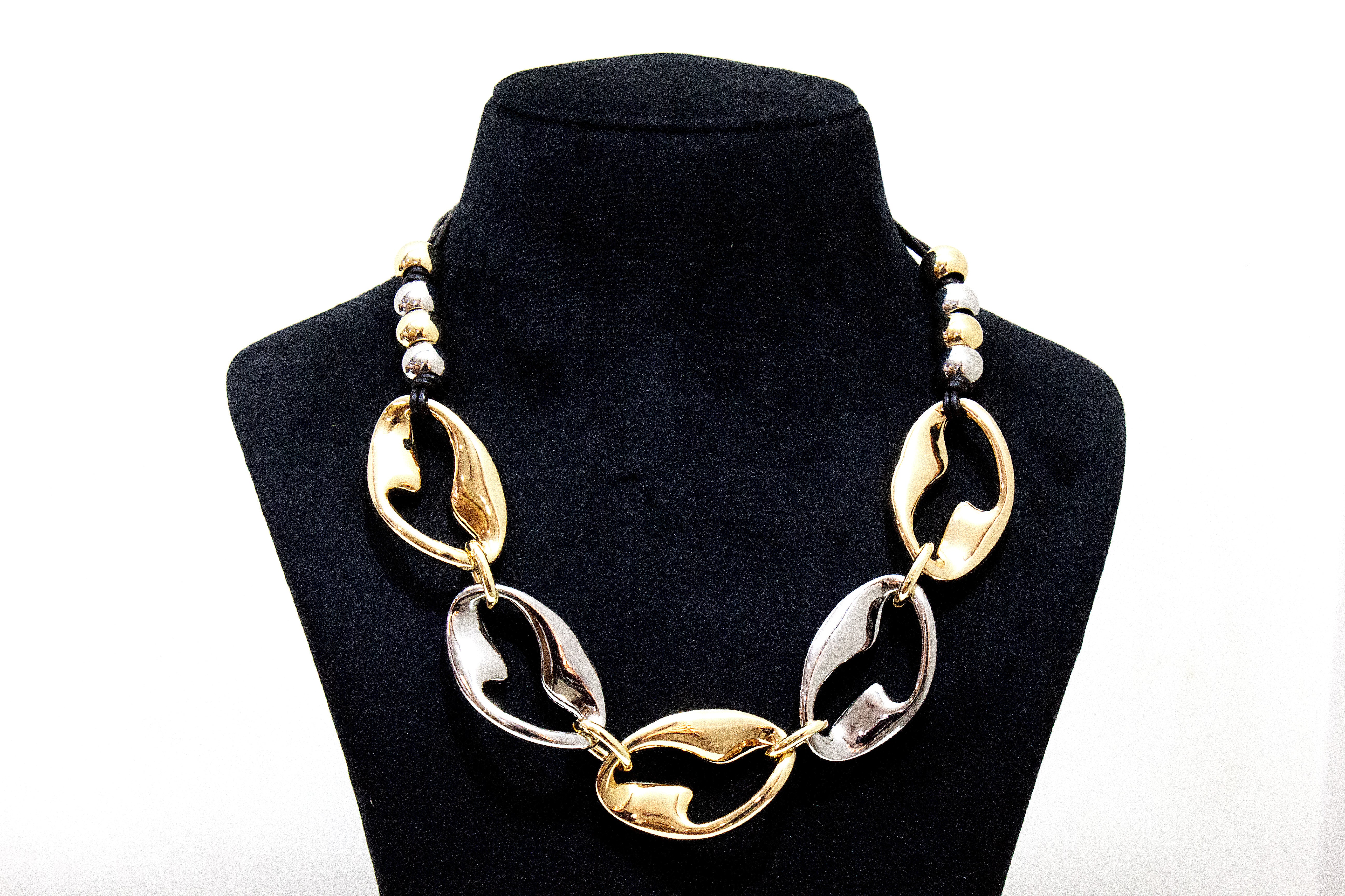 BOLD LINK NECKLACE IN GOLD & SILVER DUO