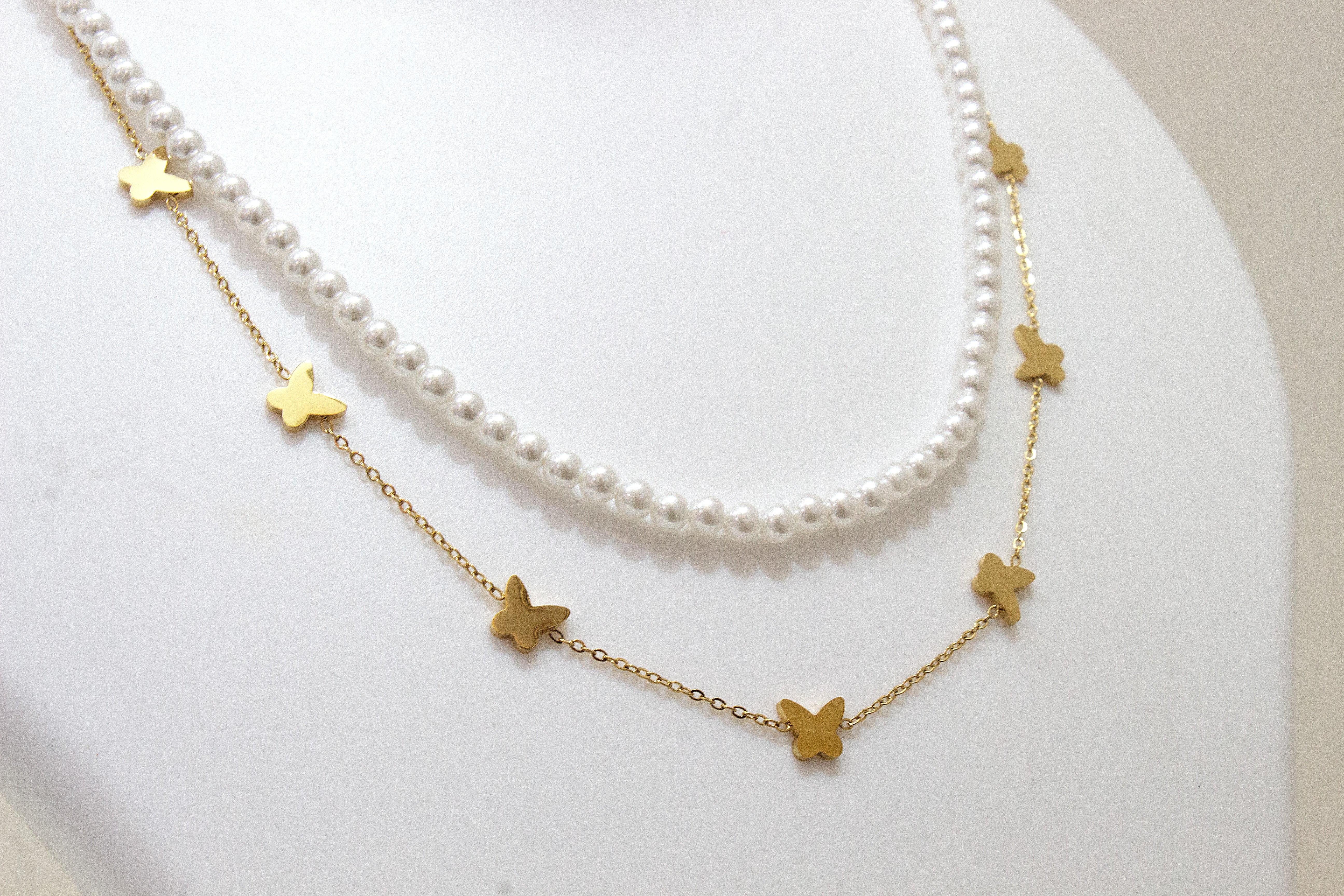 PEARL BUTTERFLY DUAL-LAYER NECKLACE