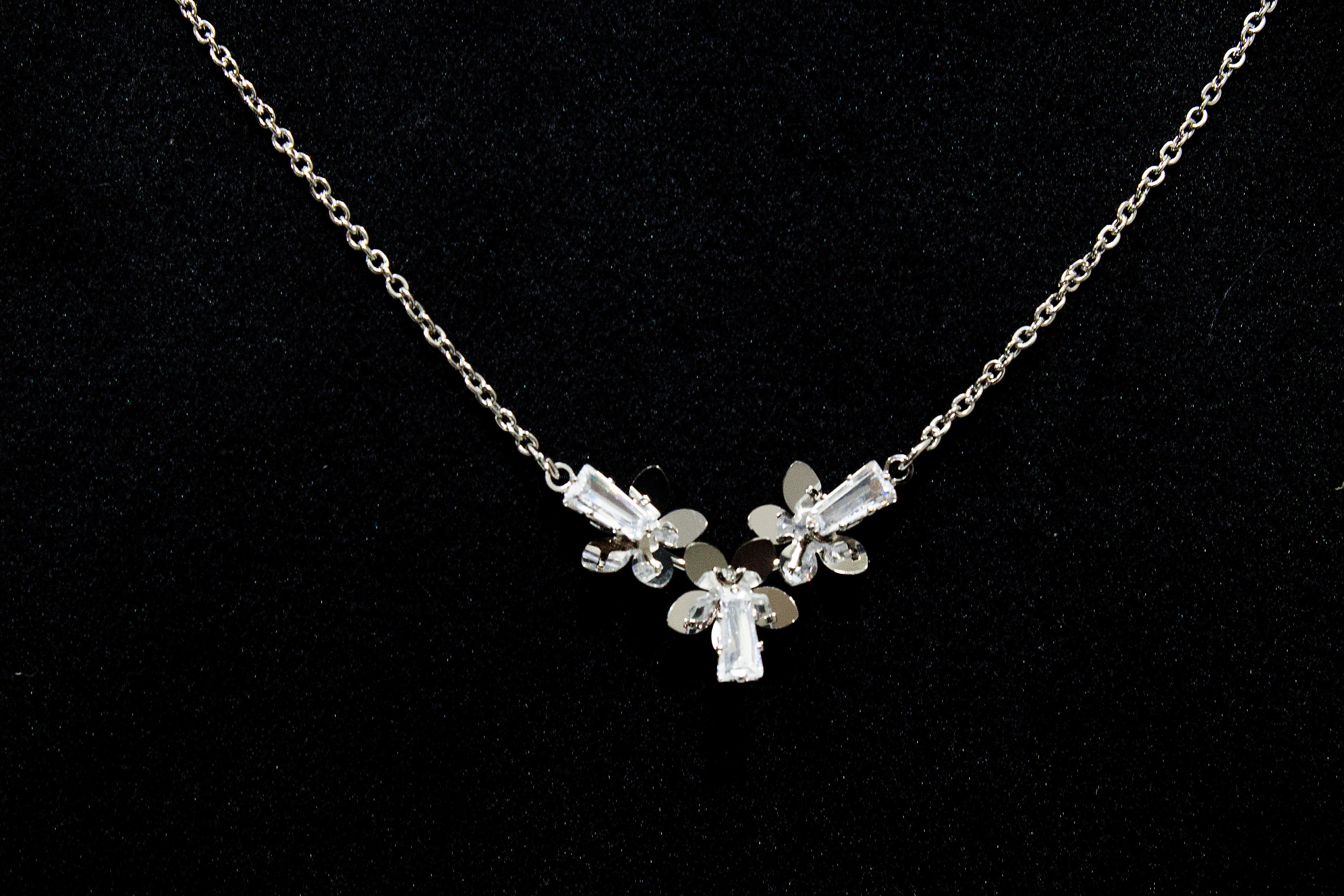 CRYSTAL BUTTERFLY NECKLACE