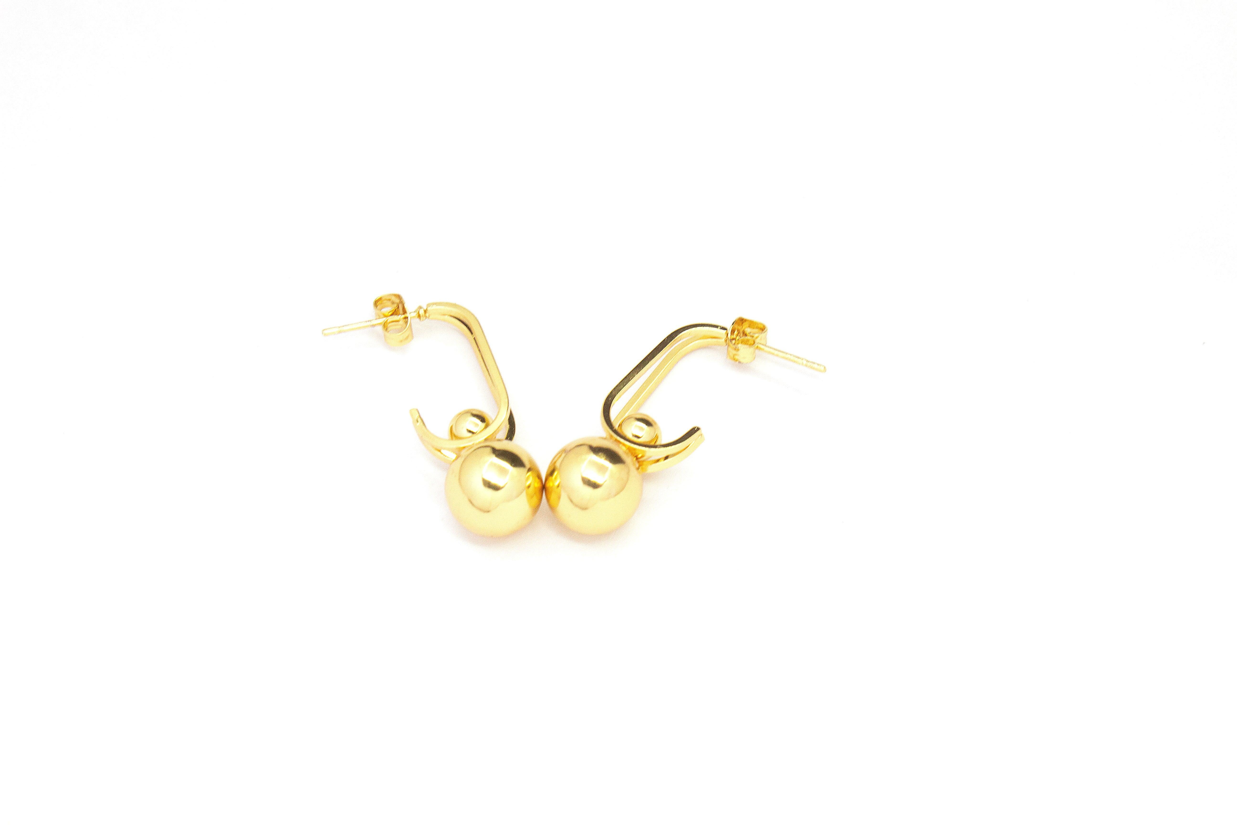 MINIMAL GOLD BALL DROP EARRINGS