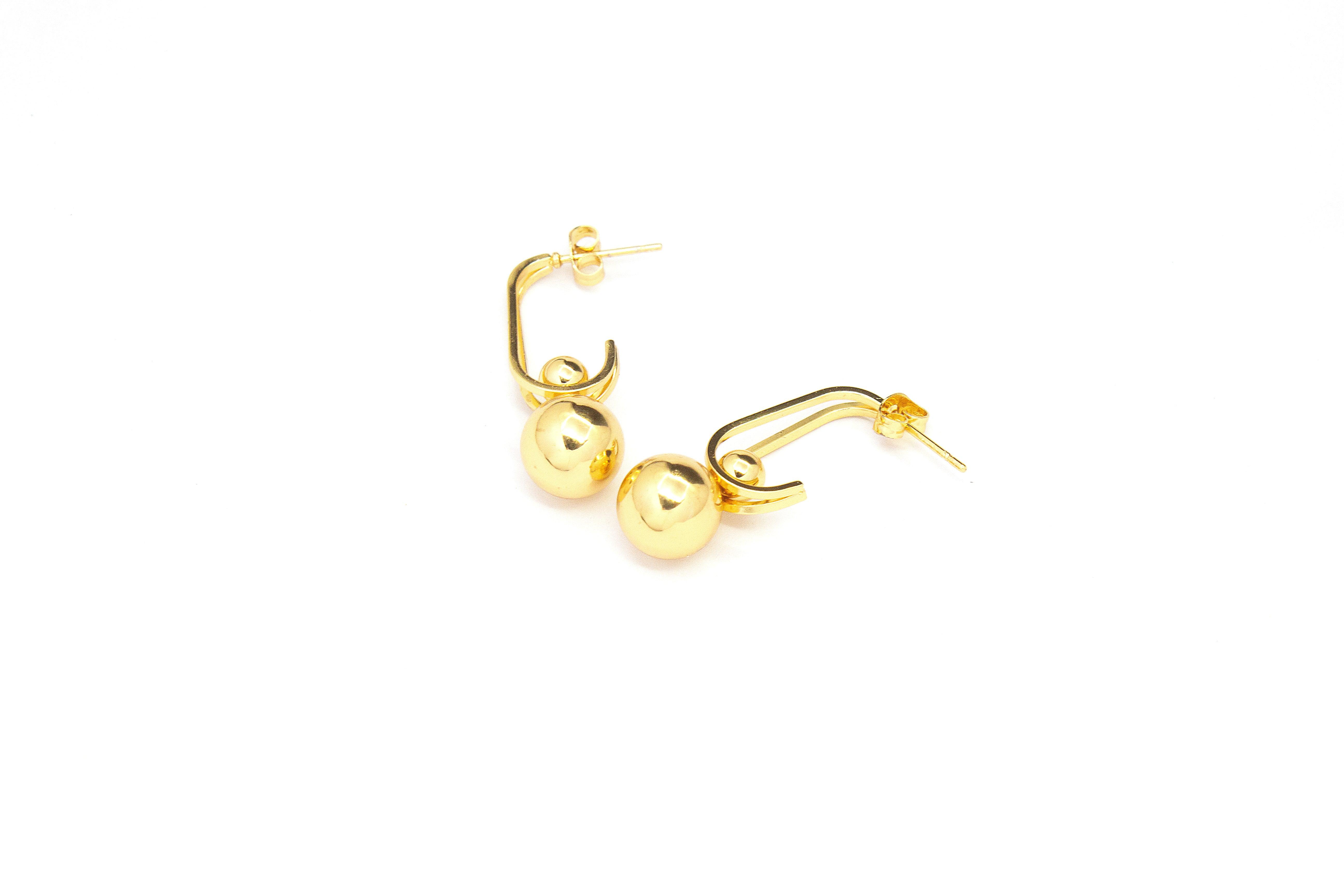 MINIMAL GOLD BALL DROP EARRINGS