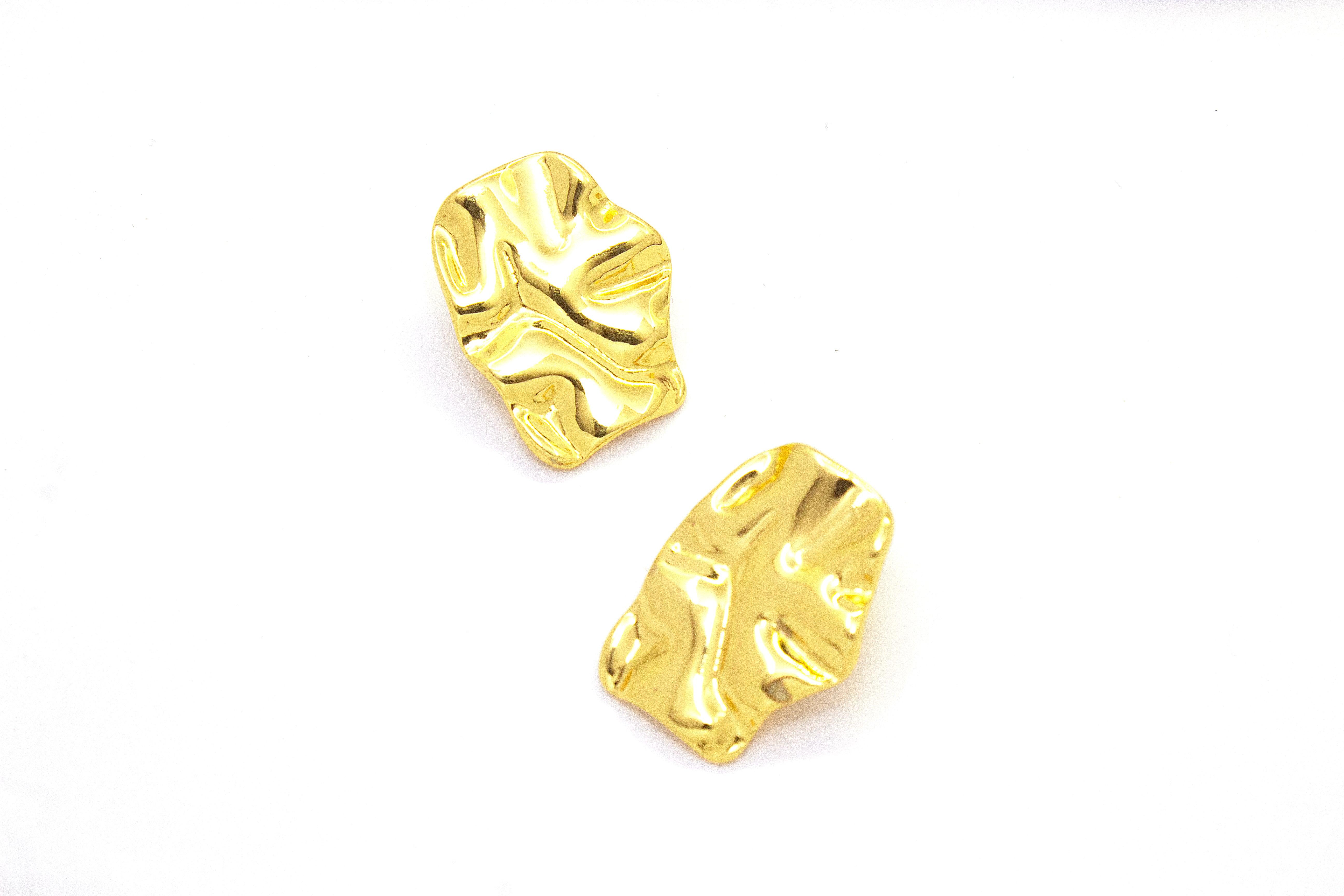 CHAOTIC STATEMENT STUDS