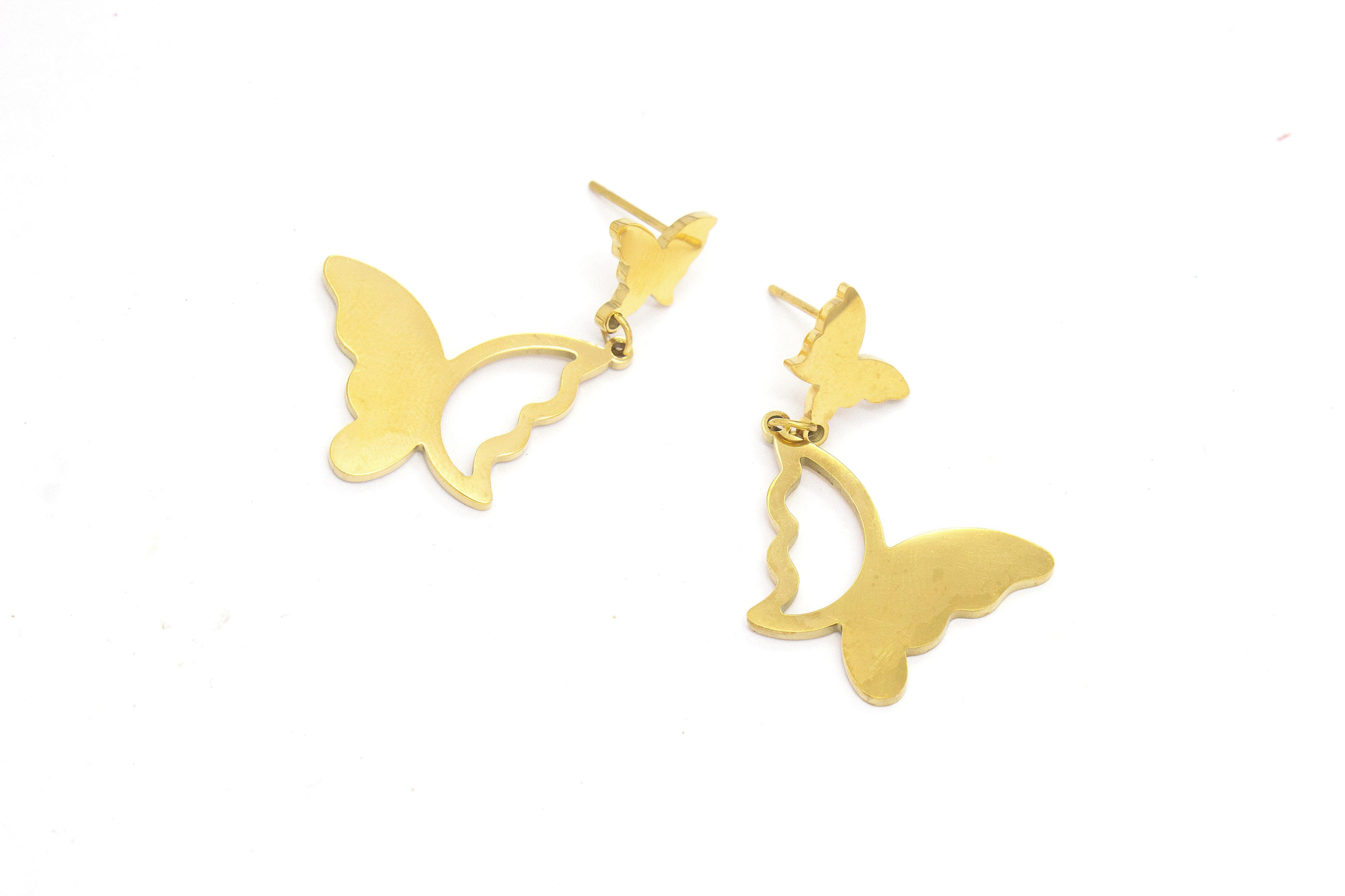 MINIMAL BUTTERFLY EARRINGS