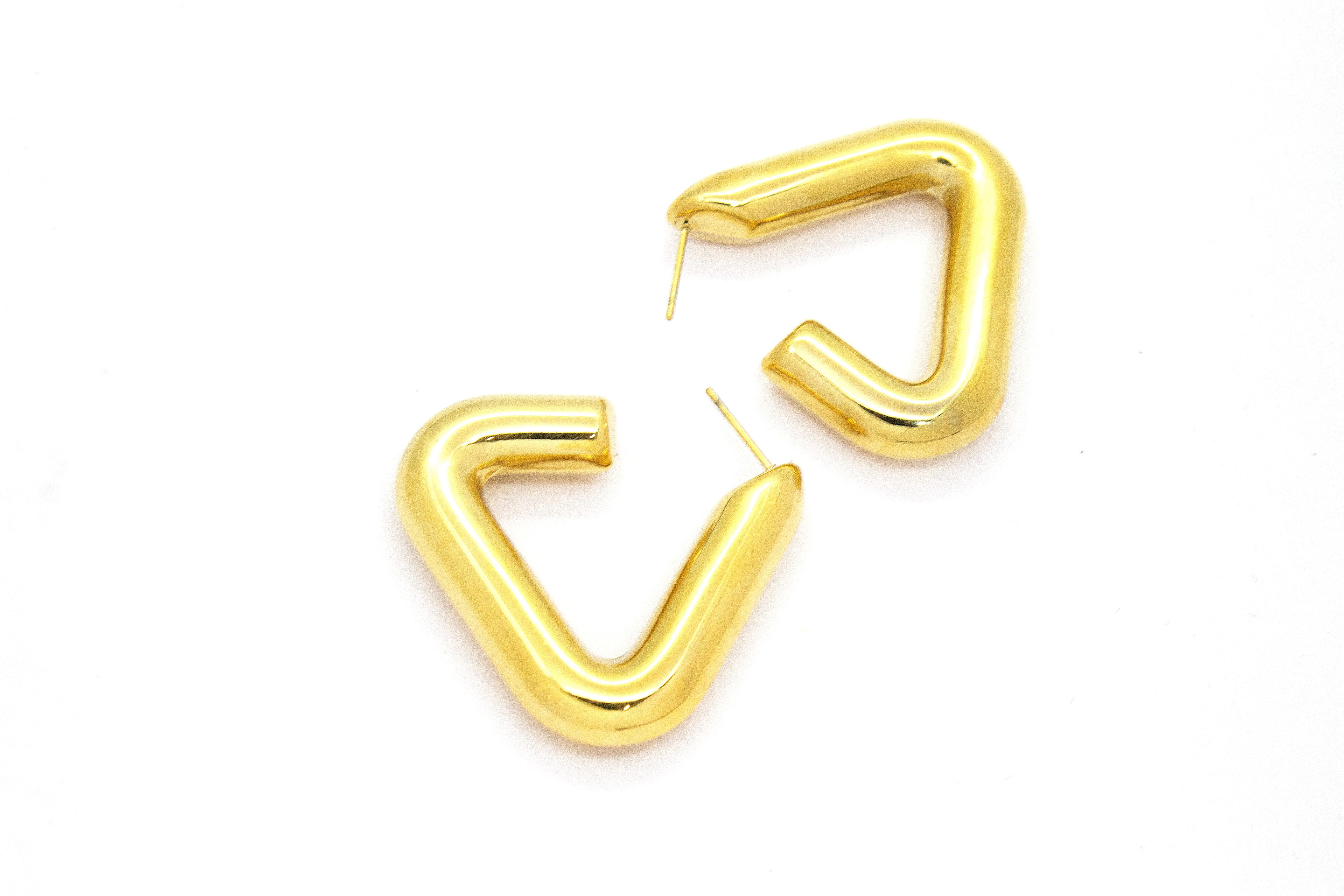 CHUNKY TRIANGLE HOOP EARRINGS