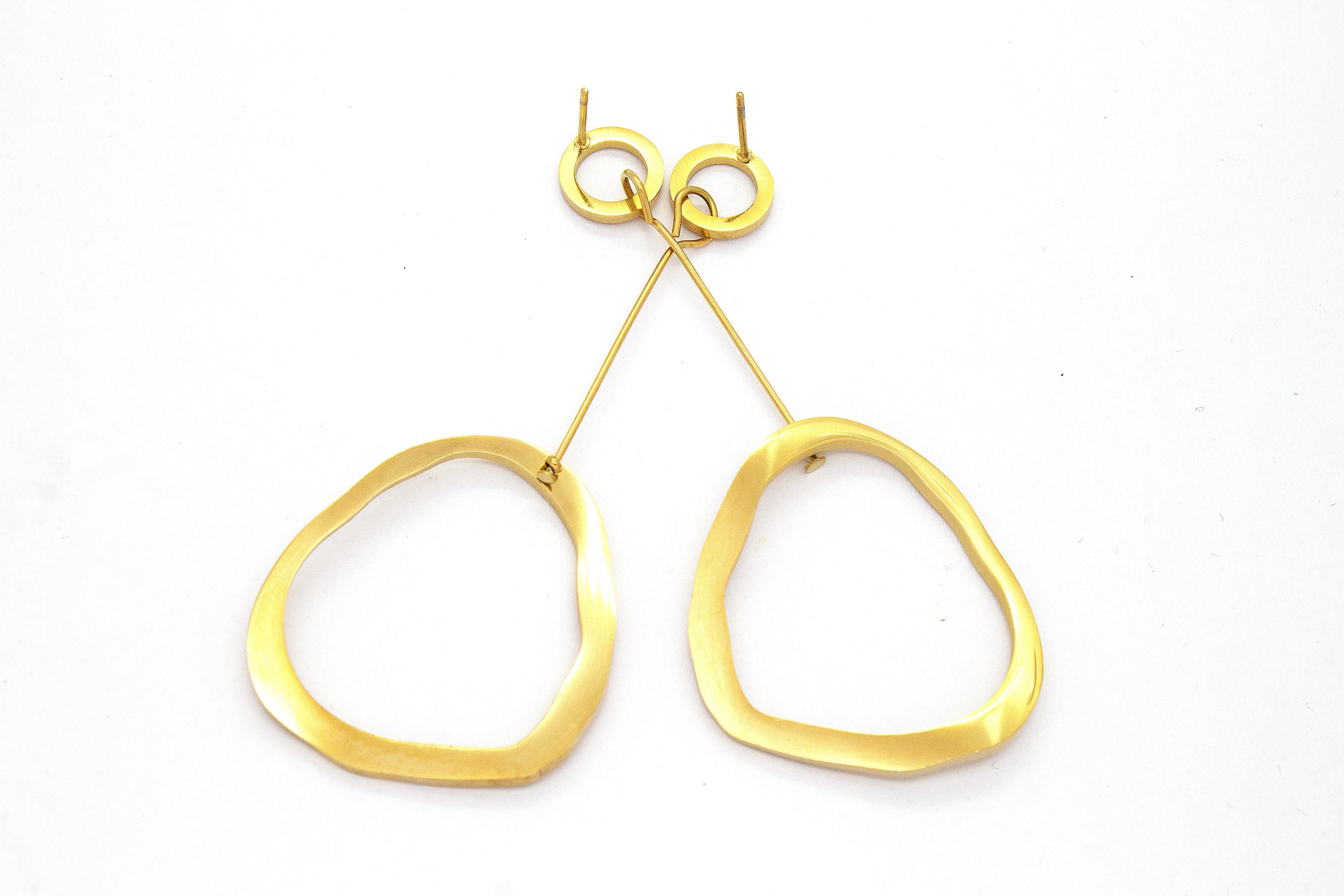 ASYMMETRIC LINE DROP EARRINGS