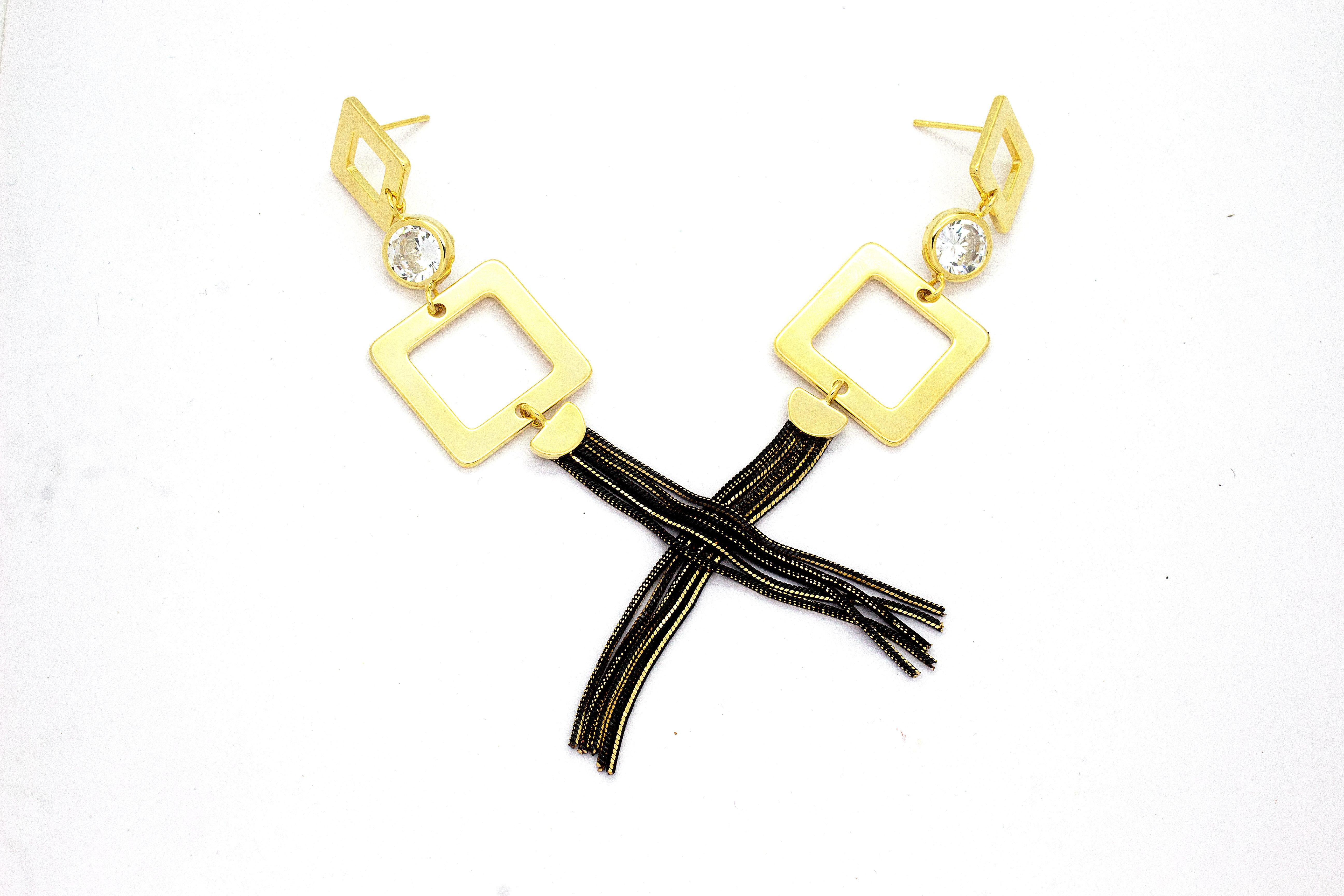 GOLD SQUARE TASSEL DROP EARRINGS WITH CRYSTAL