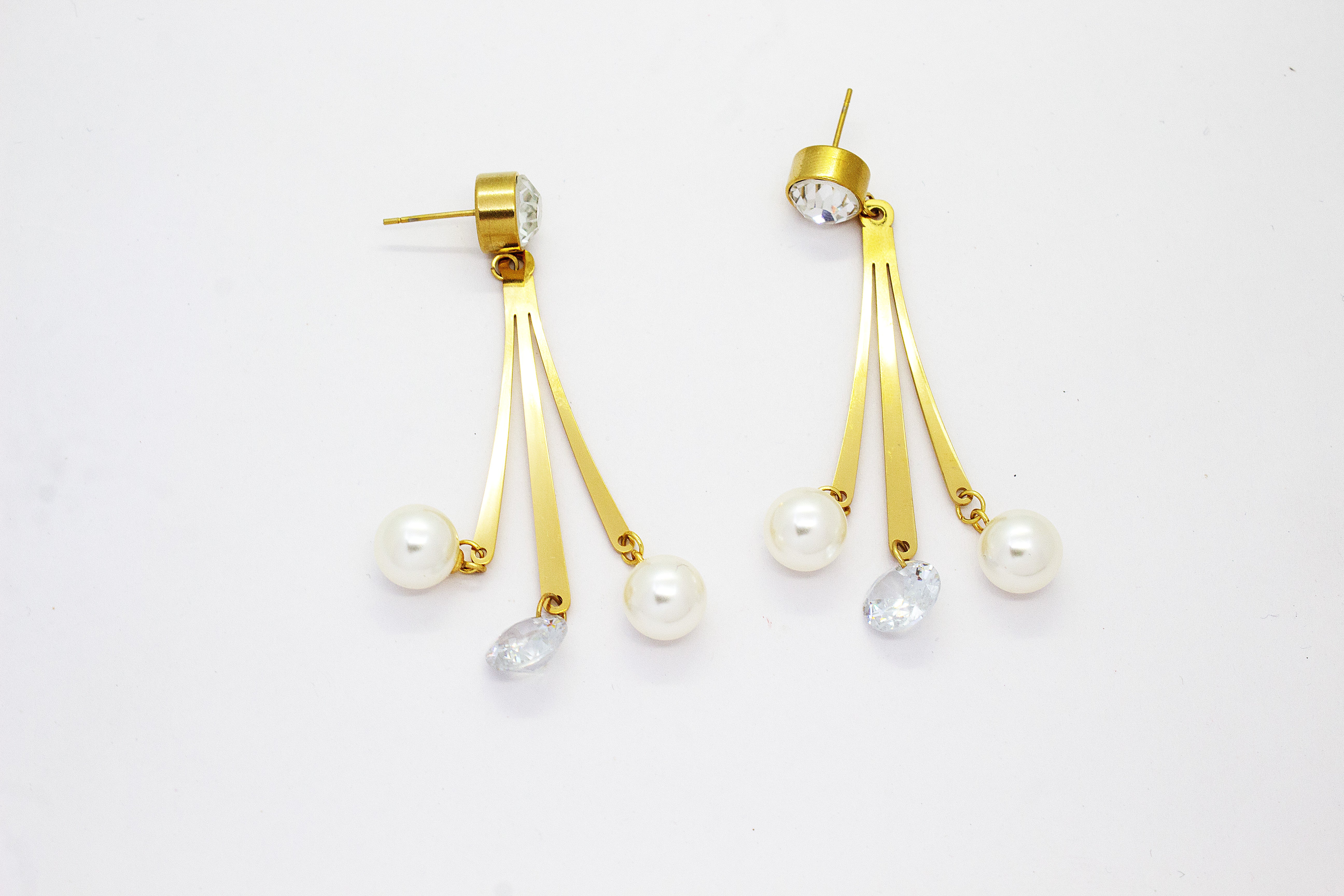 RADIANT TRIO DROP EARRINGS