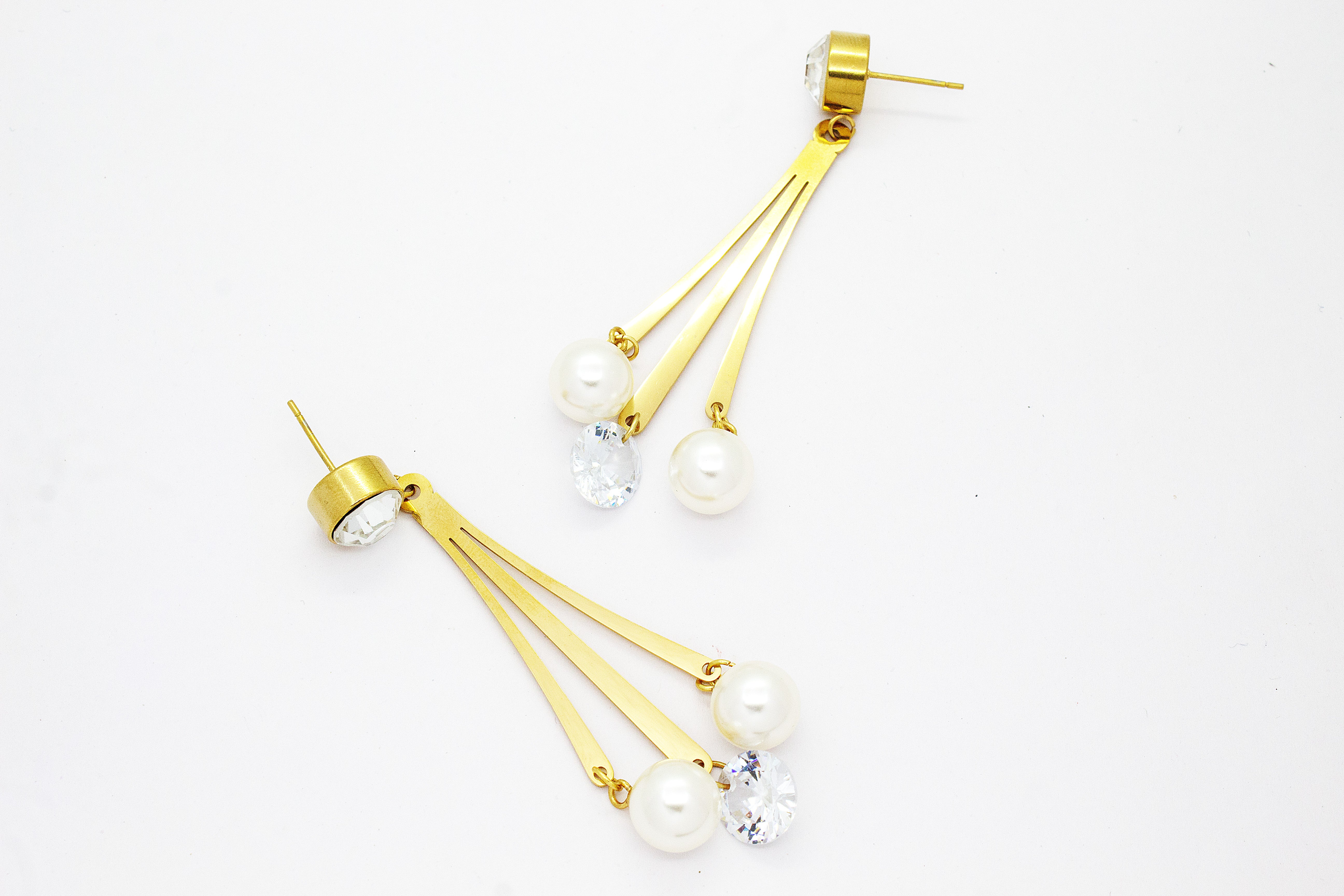 RADIANT TRIO DROP EARRINGS