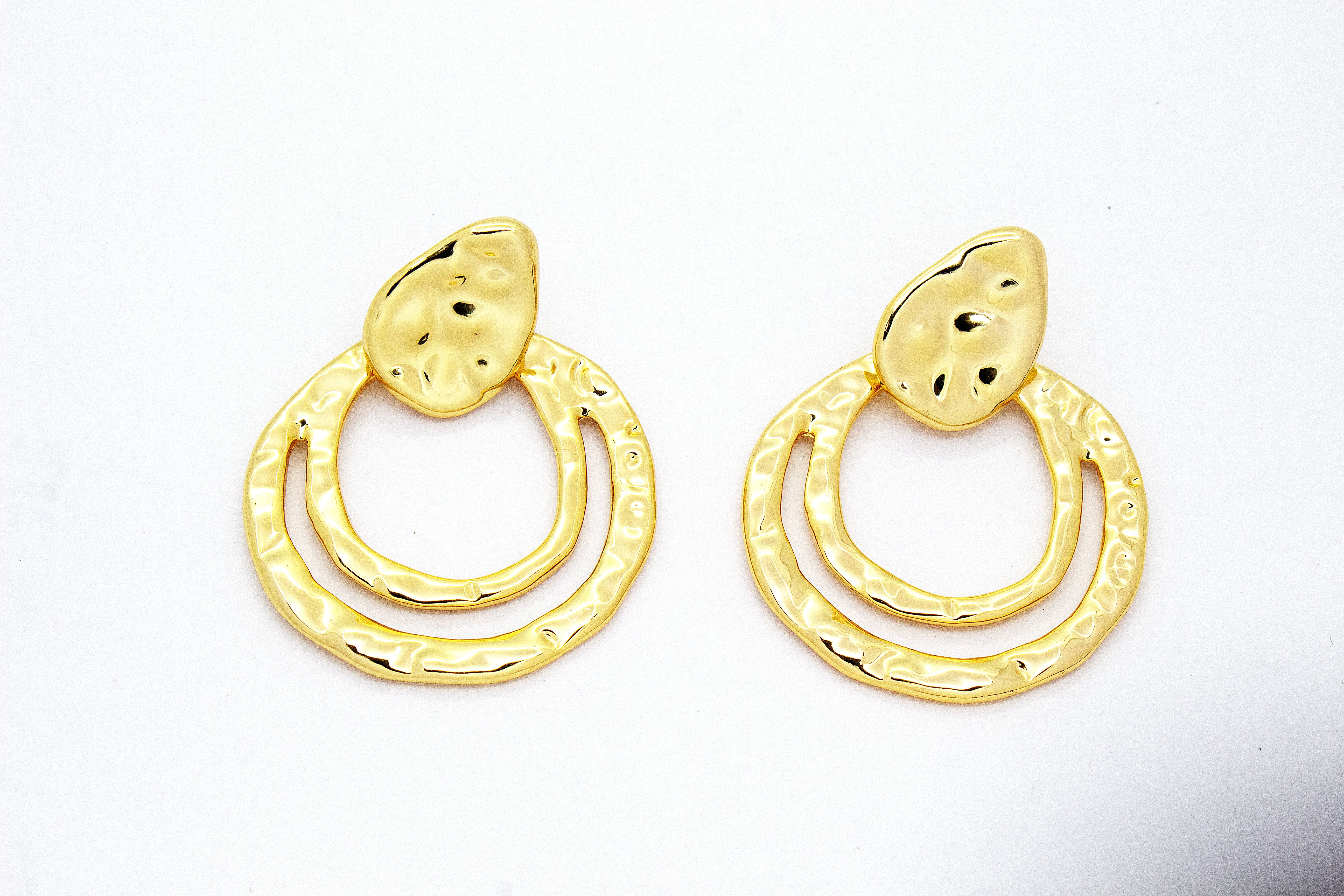 TEXTURED GOLD DOUBLE HOOP EARRINGS