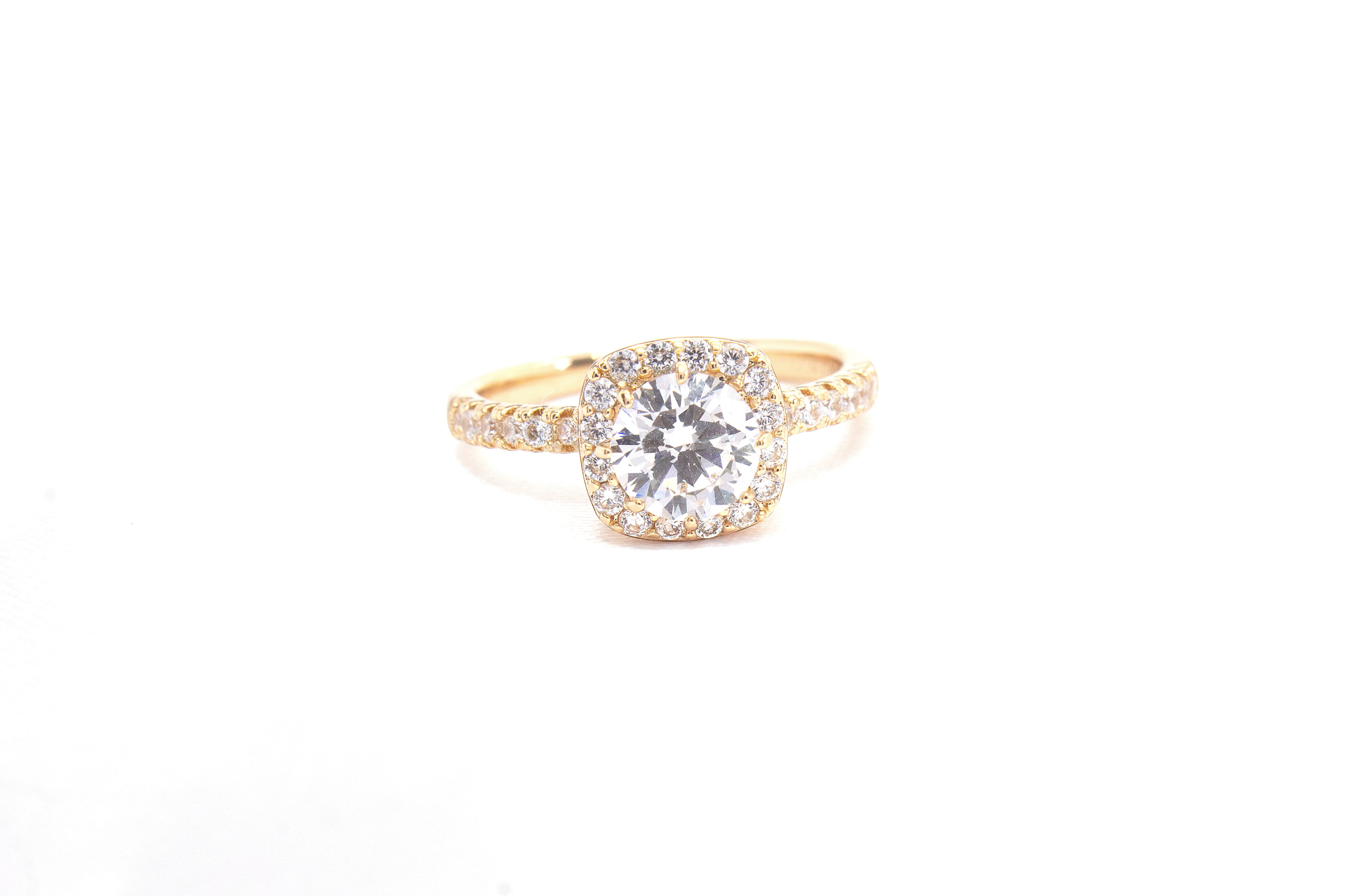 CUSHION HALO ROUND SOLITAIRE RING