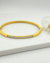 Crystal Inlay Gold Bracelet