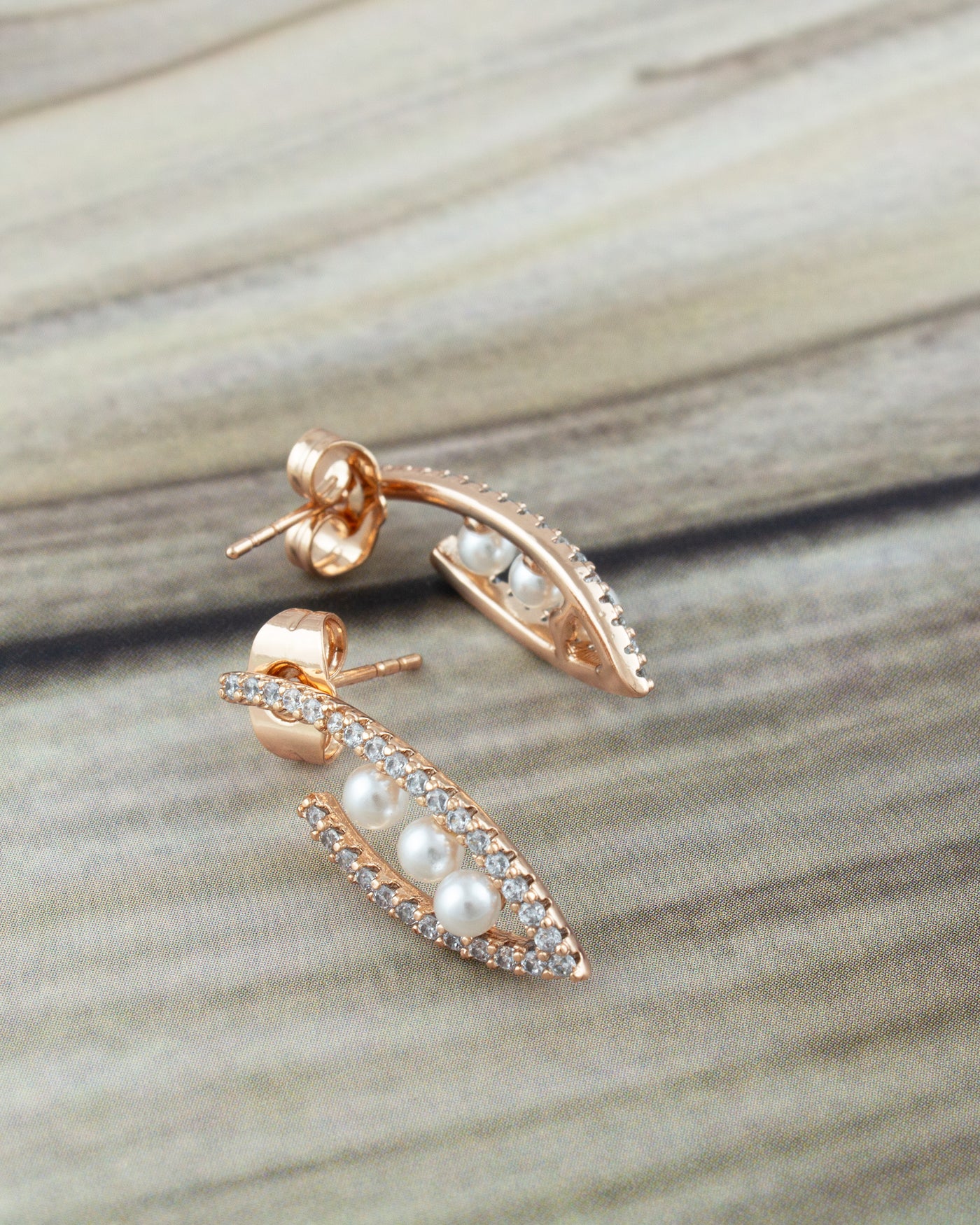 Pearl Curve Pavé Earrings