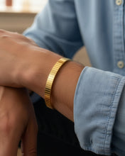 Ridge Texture Men’s Bracelet