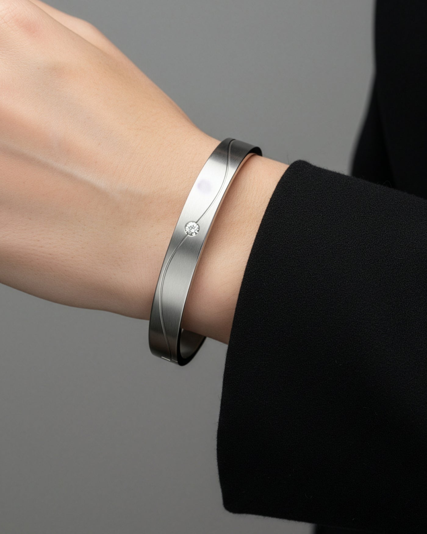 Wave Line Stone Men’s Bracelet